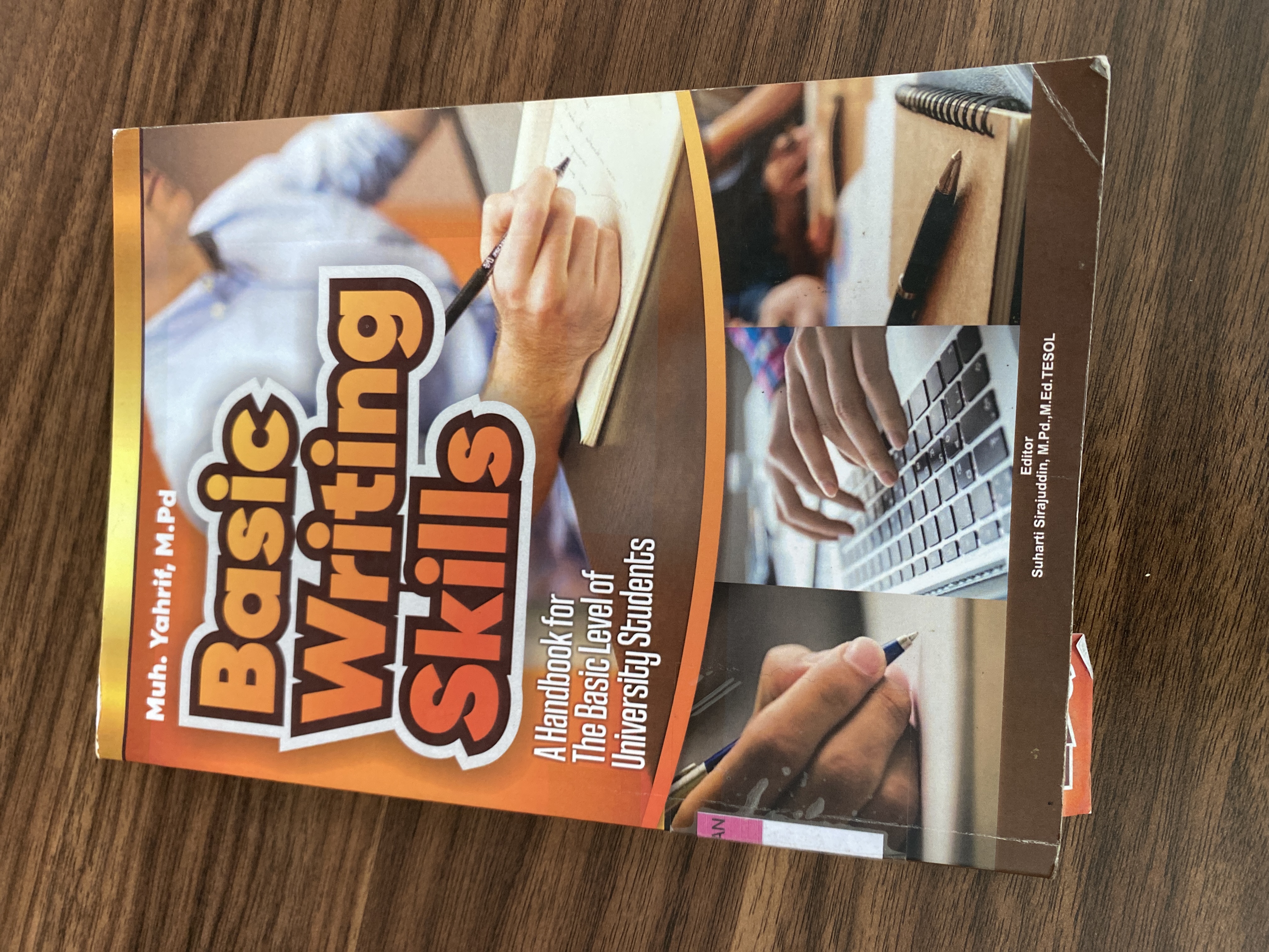 Basic writing skills : a handbook for the basic level of university students 