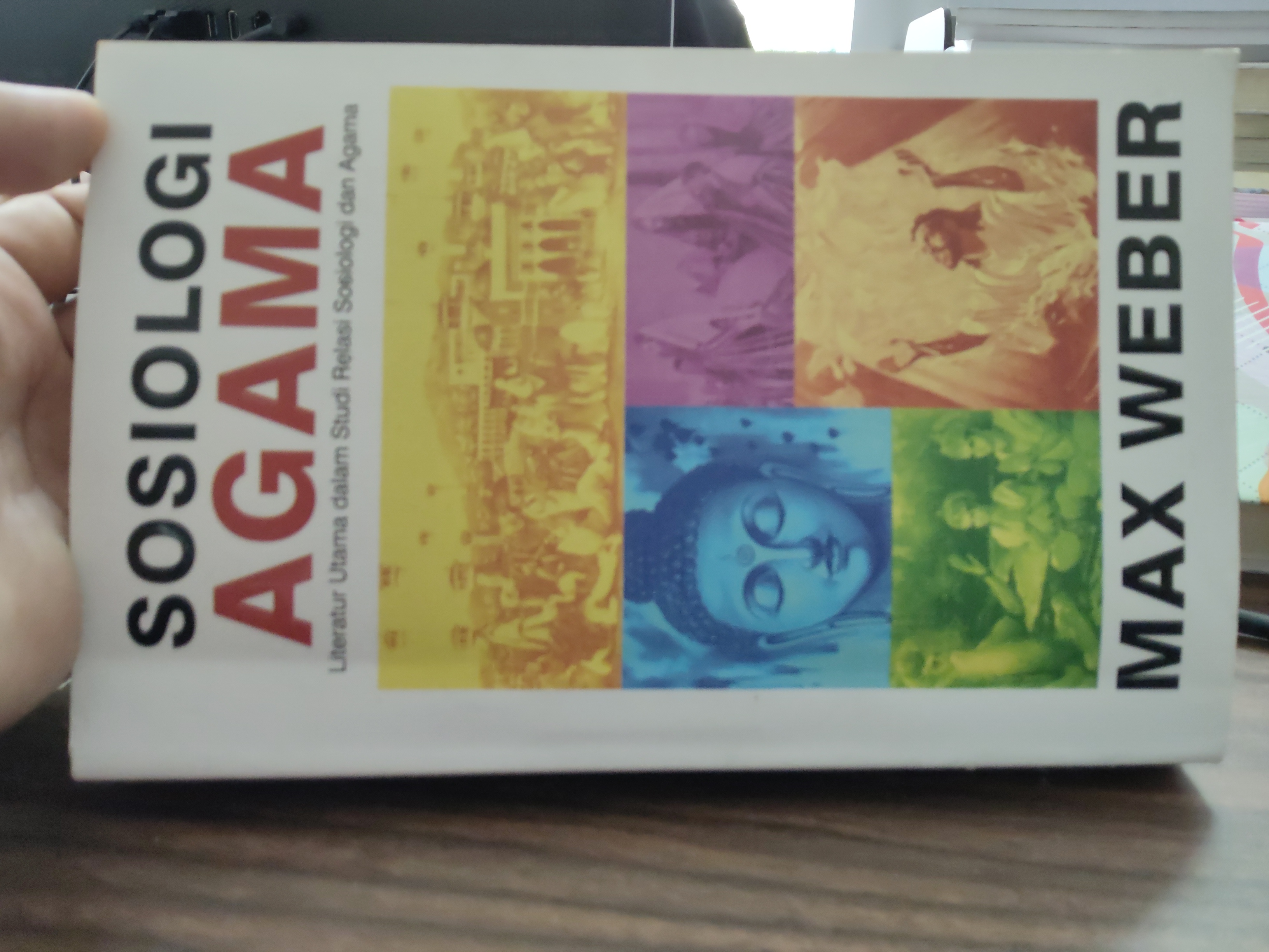 SOSIOLOGI AGAMA : LITERATUR UTAMA DALAM STUDI RELASI DAN AGAMA 