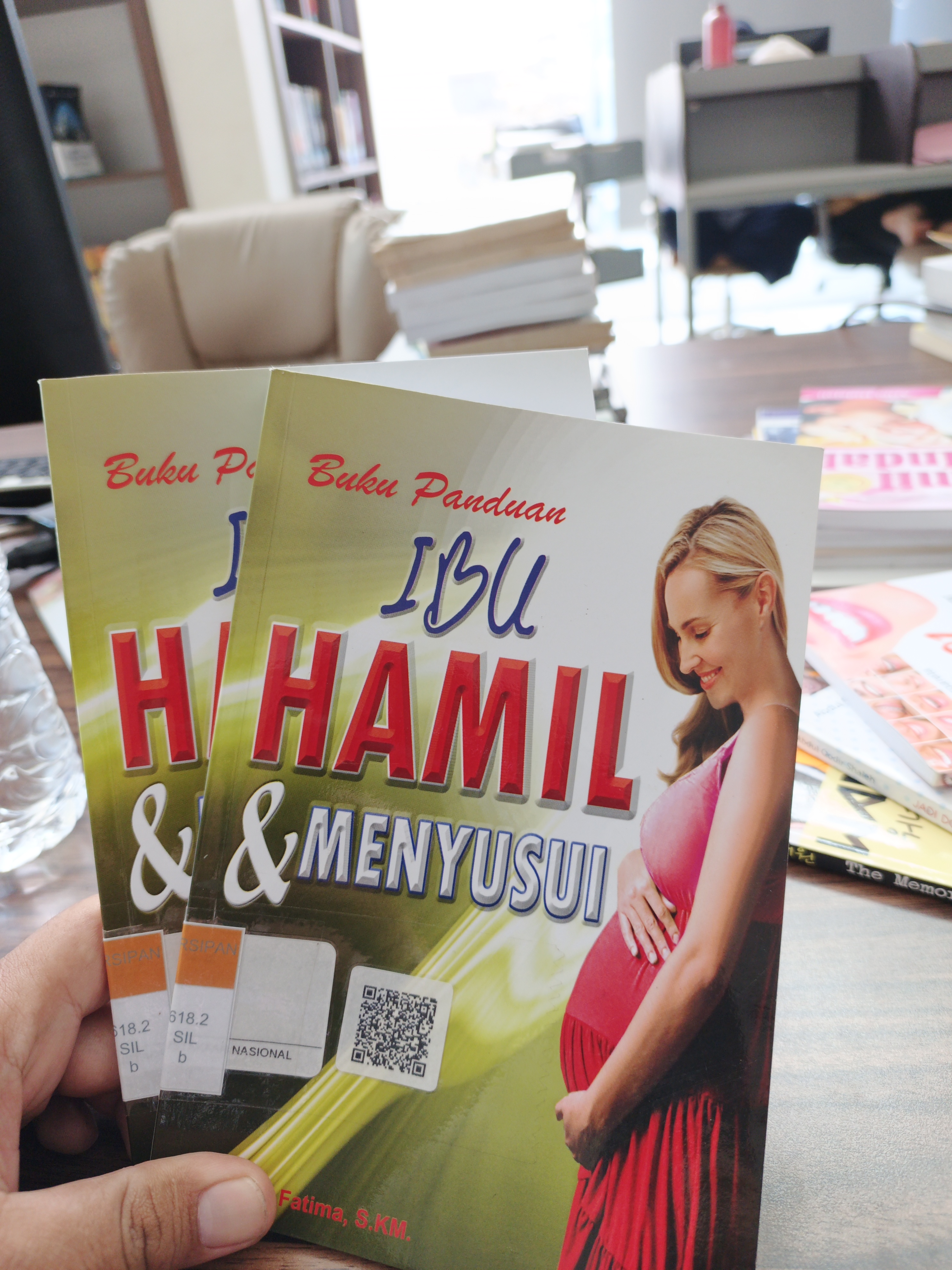 Buku panduan ibu hamil dan menyusui 