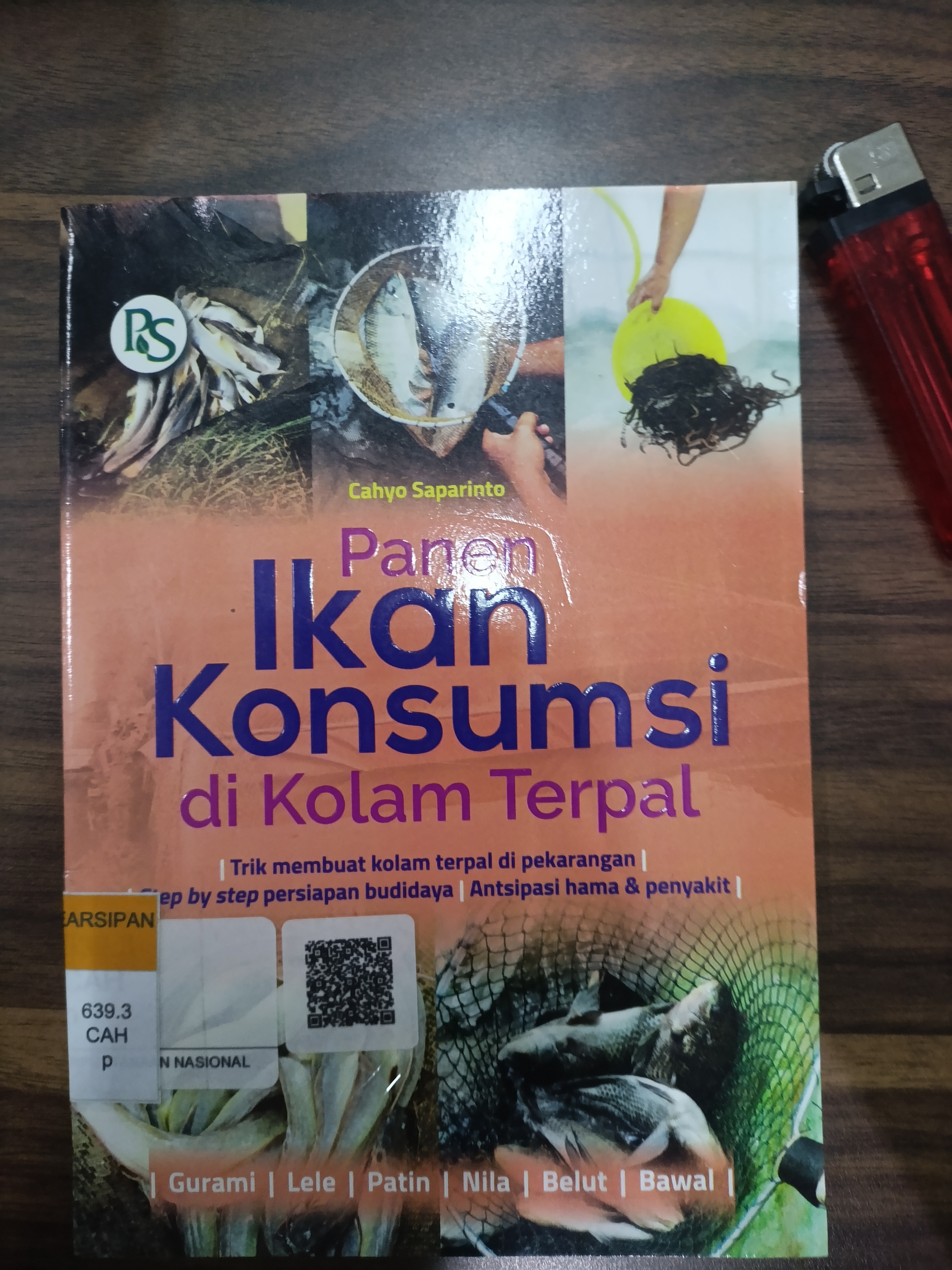Panen ikan konsumsi di kolam terpal 